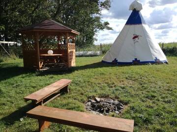 Фото номера Шатер Люкс-шатры Glamping Podgrodzie г. Нове-Варпно 7