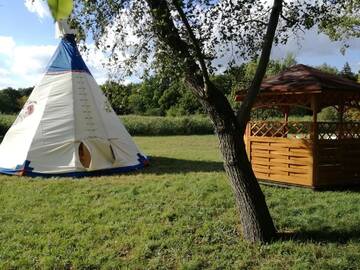 Фото номера Шатер Люкс-шатры Glamping Podgrodzie г. Нове-Варпно 14