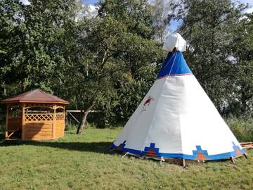 Фото номера Шатер Люкс-шатры Glamping Podgrodzie г. Нове-Варпно 6